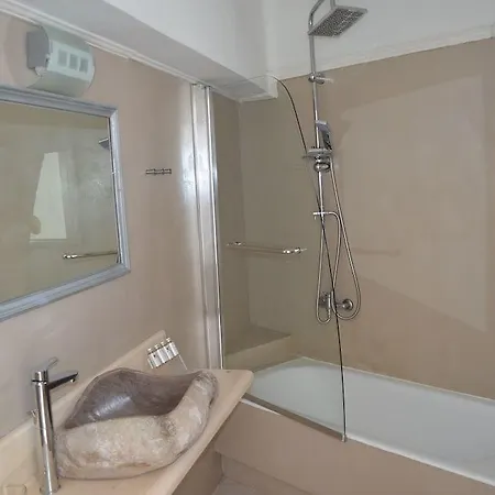 Faros أزوليمنوس