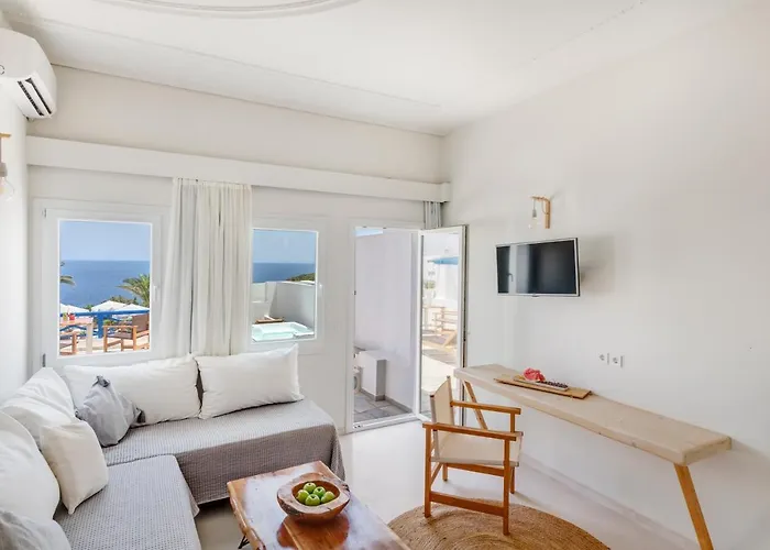 Ξενοδοχείο Faros 4*